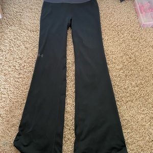 Under Armor black leggings